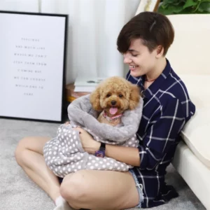 Cozy, cuddly dog ​​sleeping bag