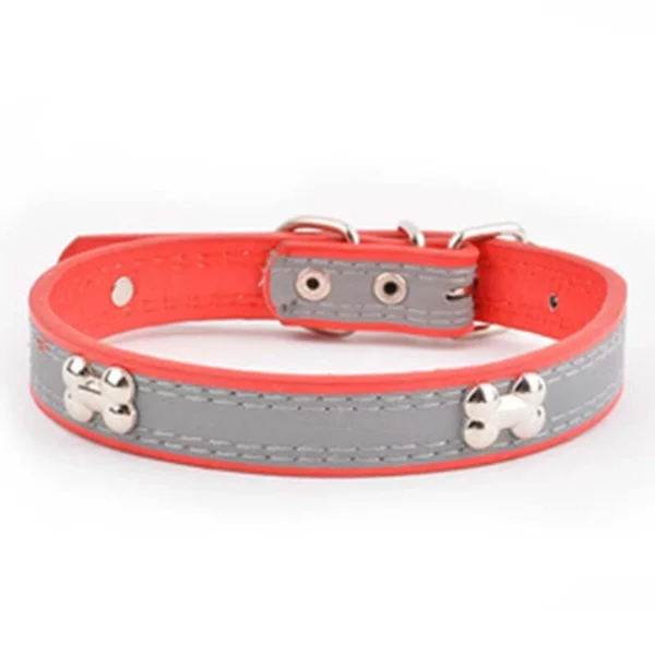 Leather collar with bone decoration for dogs