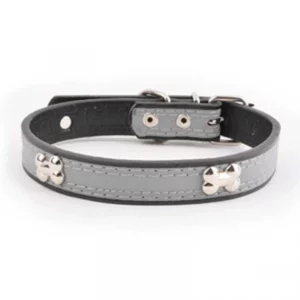 Leather collar with bone decoration for dogs