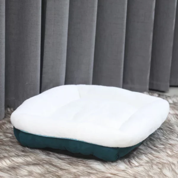 Soft and warm cotton bed for dogs