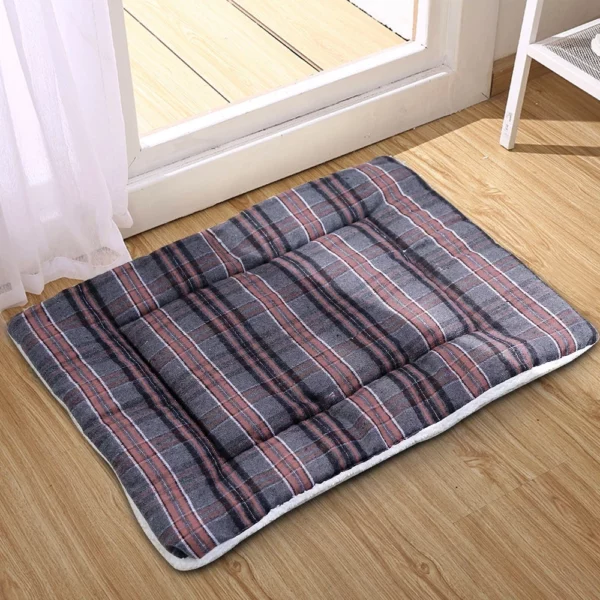 Fleece dog bed