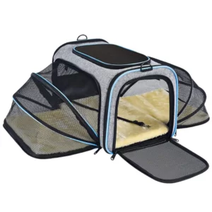 Carrying bag with dog mat