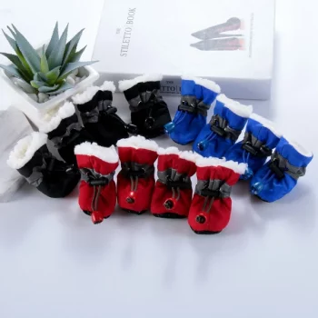 Chaussettes-rembourrees-4-pieces-pour-chien-Chaussette-pour-chien-Vetement-chien-a7796c561c033735a2eb6c-BleuNoirRouge-2-600x600-1.webp