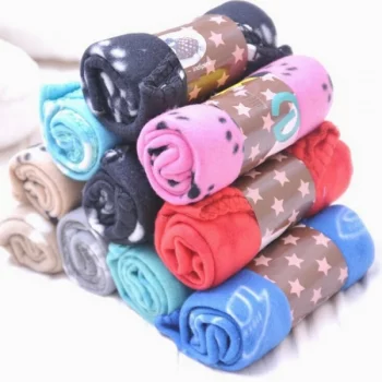 Couverture-polaire-pour-animaux-de-compagnie-Couchage-chien-Couverture-chien-a7796c561c033735a2eb6c-BlancBleuGrisJauneli-600x600-1.webp