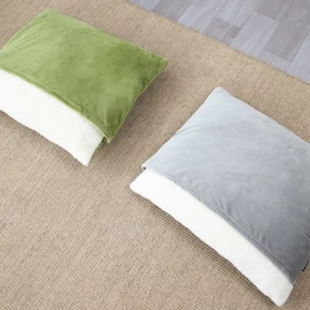 Matelas-de-couchage-pour-chien-Couchage-chien-Lit-pour-chien-couleur-BleuGris-clairGris-fonceMarronOrangeVert-6-600x600-1.webp