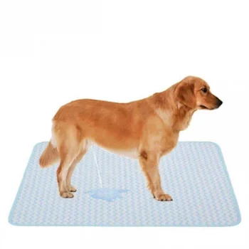 Tapis-de-toilette-impermeable-et-lavable-pour-chiens-Tapis-de-proprete-pour-chien-Tapis-pour-chiens-couleur-BeigeBleuRos-3-600x600-1.webp